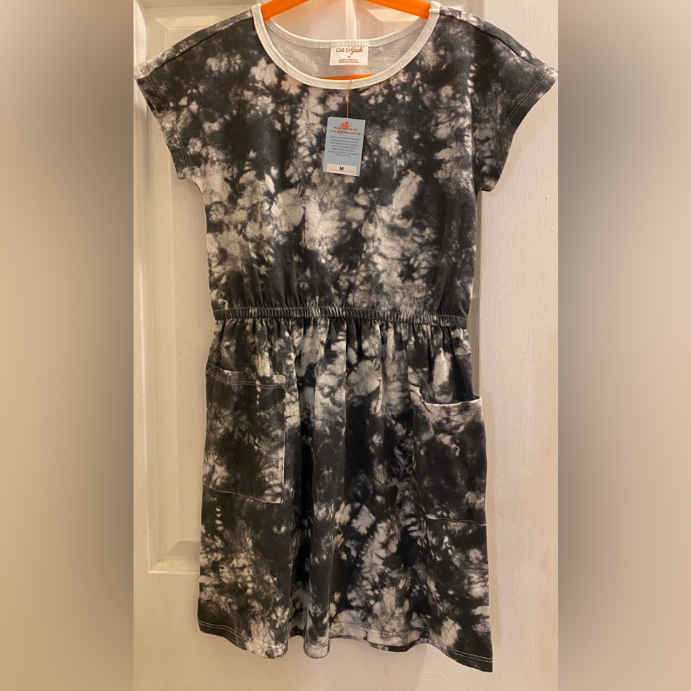 New-Cat & Jack Girl’s Dress 
M